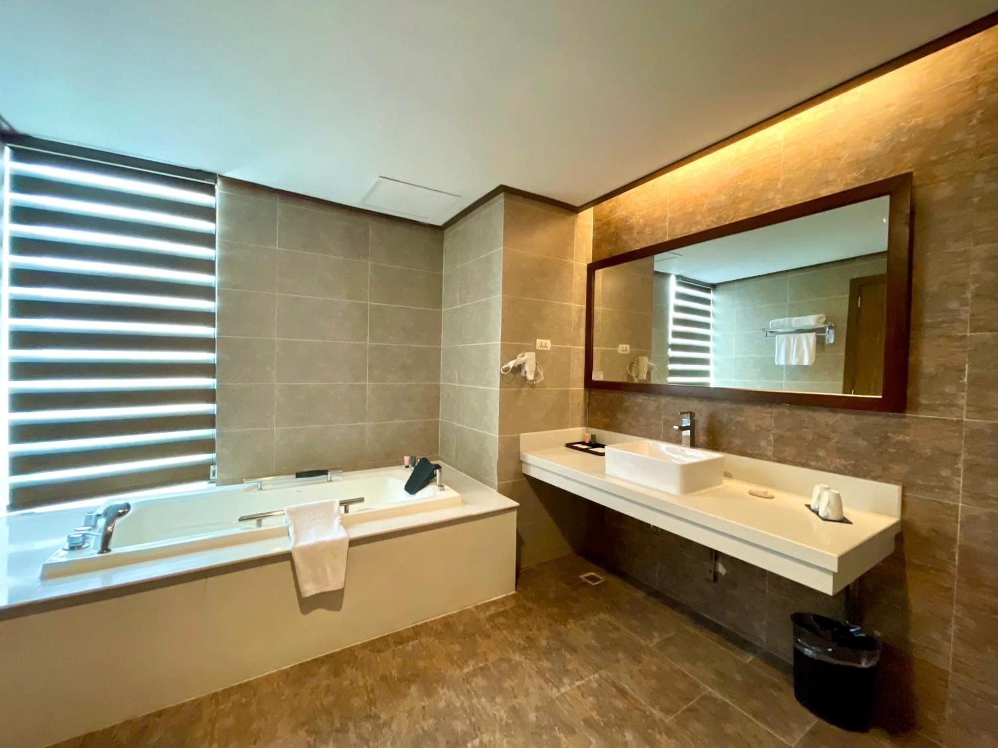 Muong Thanh Grand Xa La Hotel Ханой Екстер'єр фото